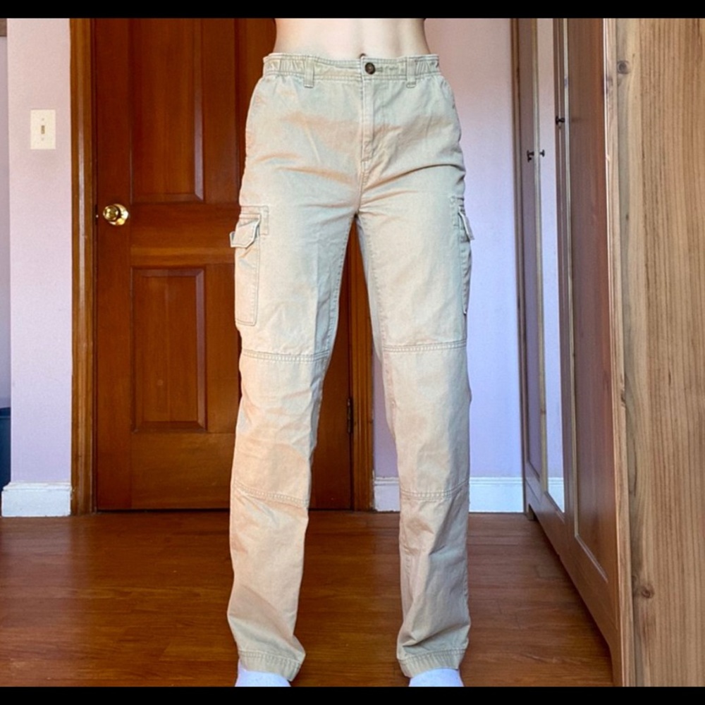 super cute khaki pants